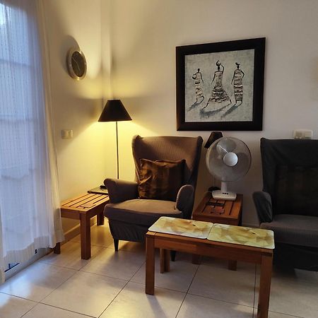 1 Bedroom Apartment In The Center Of Caleta de Fuste Extérieur photo
